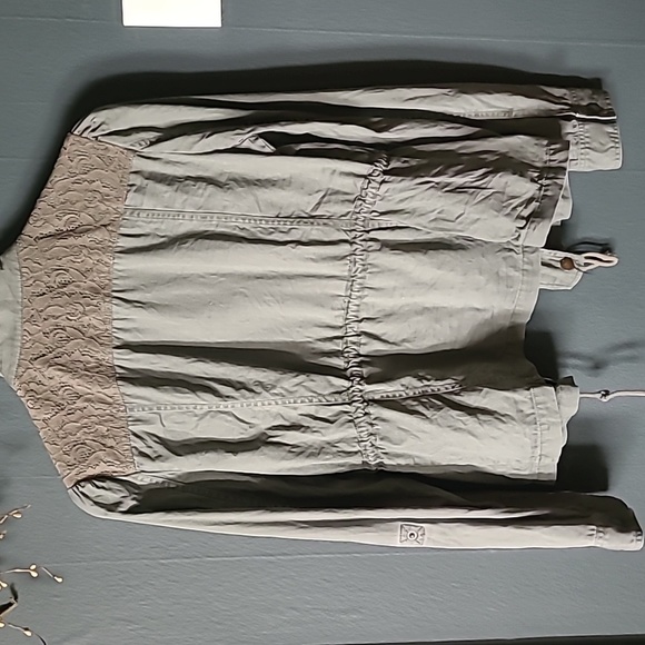 🔥 Y2K Candies light jacket. army green coat with lace - Picture 3 of 3
